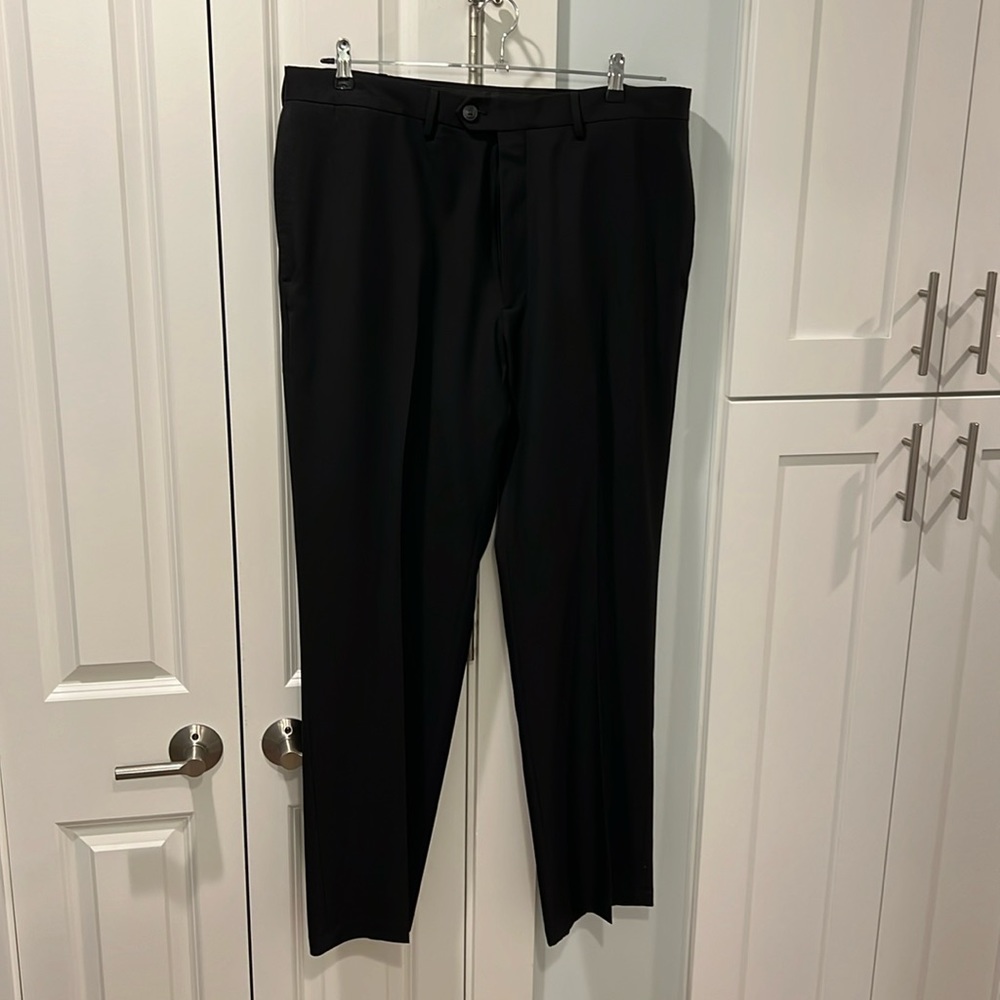 Haggar premium classic fit dress pants 40/32 very good used condition